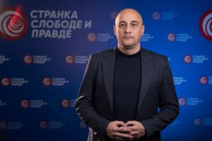 Kragujevac: Digitalna infrastruktura bez vode i kanalizacije, tvrdi SSP