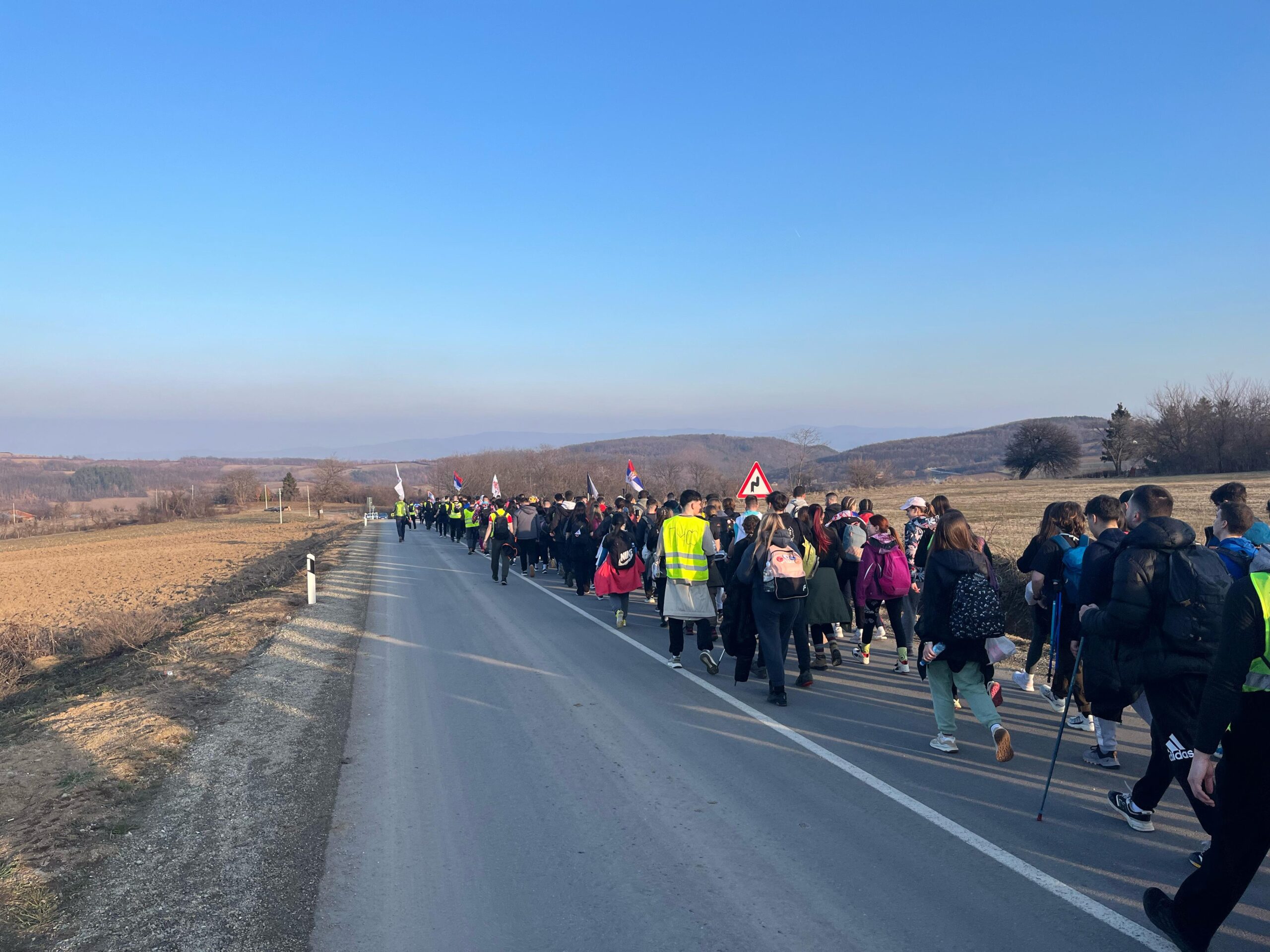 Studenti na 5 kilometara do Rekovca / Foto: Serbian News Media