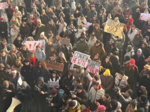 Godinu dana nakon napada na studente FDU i dalje niko nije odgovarao: Obeležavanje godišnjice protestnom šetnjom kroz Beograd