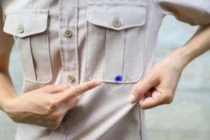 Efikasni načini da uklonite boju sa odeće