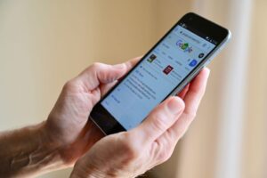 Evropska komisija pokrenula antimonopolsku istragu protiv Gugla zbog korišćenja sadržaja za AI