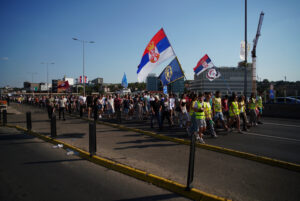 Uz policijsku pratnju 130 ljudi ide ka Bačkoj Topoli i Novom Sadu