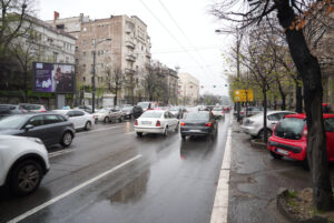 „Putevi Srbije“: Nema snega na najopterećenijim pravcima, upozorenje na poledicu i maglu