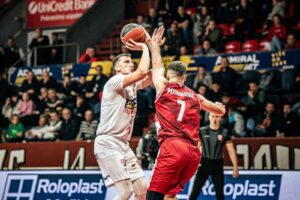 Kragujevački košarkaši rutinski savladali Vršac sa +21