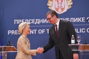 „Saterao sam sebe u ćošak“: Štandard prenosi ocenu o uzdrmanoj politici Aleksandra Vučića