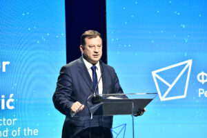 Bivši Rektor Univerziteta u Kragujevcu smenjen sa funkcije direktora Fonda za nauku, umesto njega postavljena Darija Kisić