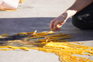 Novi Sad obeležio 13 meseci od tragedije na Železničkoj stanici: 16 minuta tišine i poruka „Nula odgovornih“