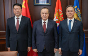 Dačić sa delegacijom Ministarstva javne bezbednosti NR Kine o saradnji u oblasti medija