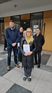 Odbornice DS podnele krivične prijave: „Stotine profila šire organizovano nasilje i seksualno uznemiravanje na mrežama“