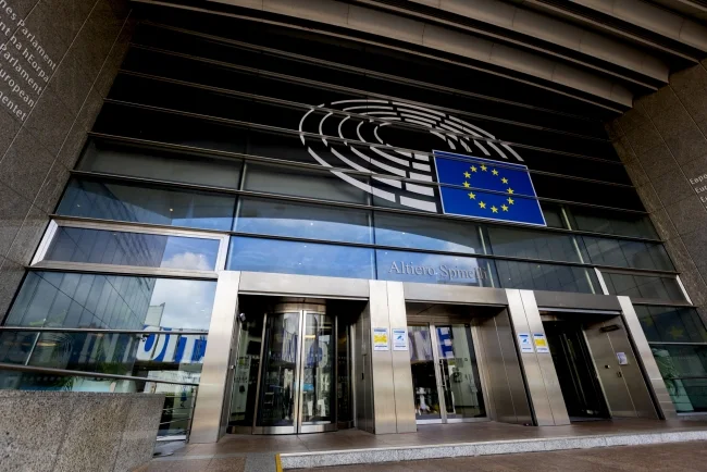 Goci: Zbog Mrdićevih zakona oštrije prema Srbiji, pa i zaustaviti pregovore o pristupanju EU