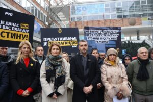 Pokret Kreni-Promeni predao zahteve RTS-u: Poziv na poštovanje zakona i pluralizam