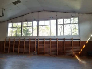 Kragujevac: Završena zamena stolarije u fiskulturnoj sali Ekonomske škole